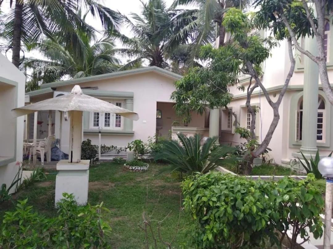 Chandan Resort Puri Exteriör bild